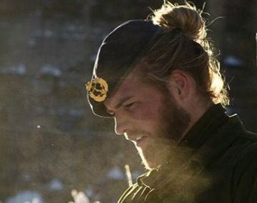 El marino más bello de Noruega copó Instagram con fotos que derriten la nieve