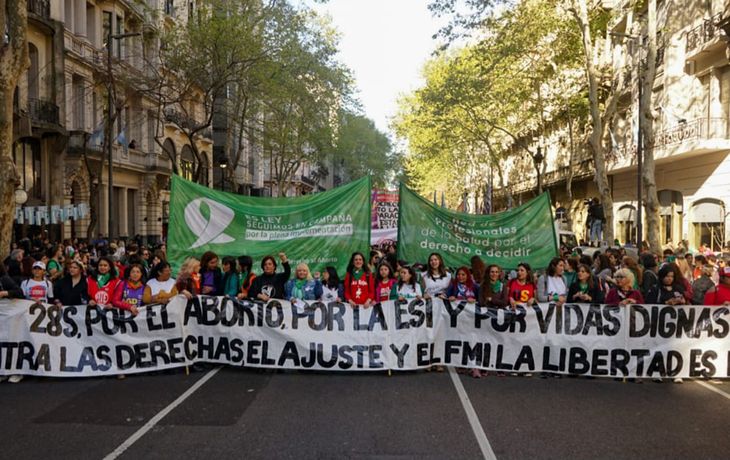 Mujeres y diversidades marcharon en todo el país contra las derechas, el ajuste y el FMI