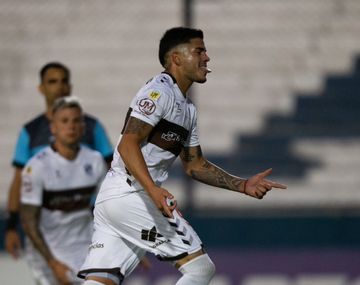 Un necesitado Platense recibe a un embalado Belgrano