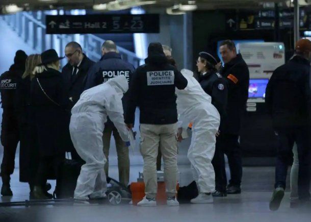 París: un hombre hirió con arma blanca a tres personas en la estación de Lyon
