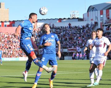 Unión empató sin goles ante Lanús y puede quedar en zona de descenso