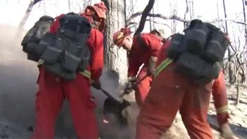 video: un grupo de presos ayuda a apagar los incendios en california video: un grupo de presos ayuda a apagar los incendios en california