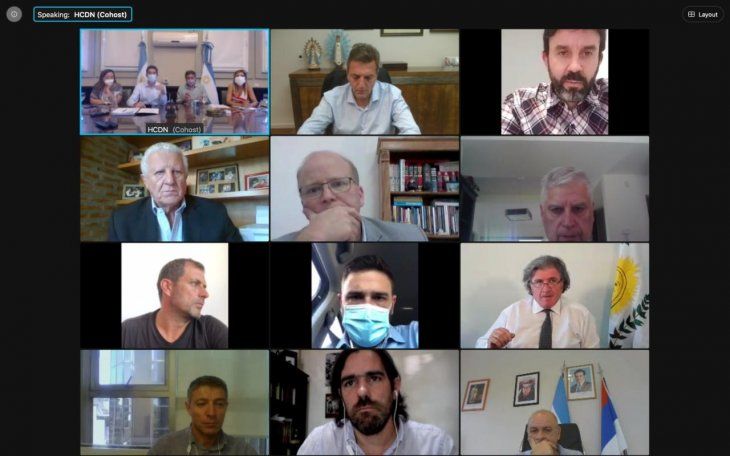 De Pedro está reunido con diferentes bloques para analizar la postergación de las PASO