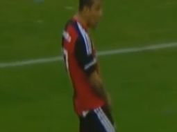 video: newells elimino a central y tevez se agarro los testiculos en el festejo video: newells elimino a central y tevez se agarro los testiculos en el festejo