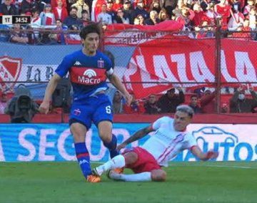 Polémica con el VAR en Tigre - Argentinos: ¿estuvo bien la expulsión de Florentín?