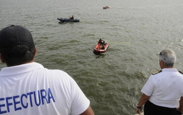Reanudan la búsqueda del velerista perdido en el Río de la Plata