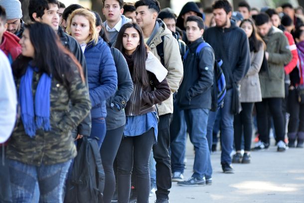 Más de 10 mil jóvenes  que asisten a la expo de empleo están sin trabajo