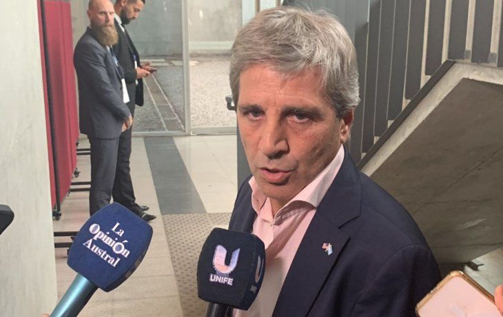 Luis Caputo ahora opina de fútbol y lanzó un tuit criticando a Demichelis