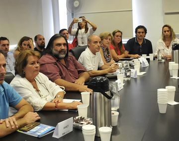 Axel Kicillof presentó una nueva propuesta salarial a los gremios docentes