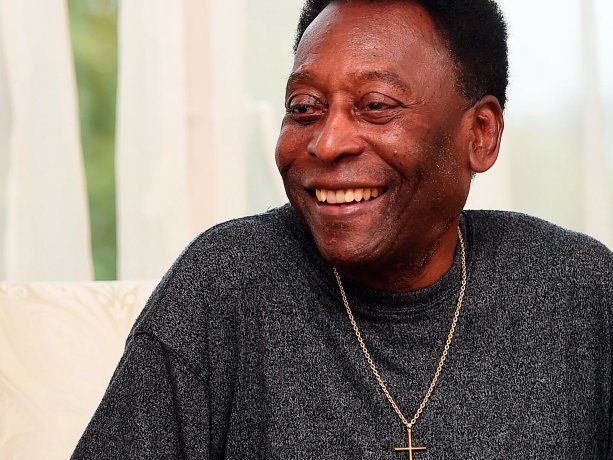 Internaron a Pelé