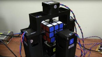inventaron una maquina para armar el cubo magico en un segundo inventaron una maquina para armar el cubo magico en un segundo