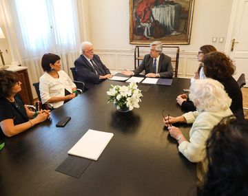 Ginés González García presentó el protocolo para la interrupción legal del embarazo