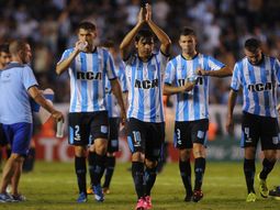 las fotos del triunfo de racing ante bolivar las fotos del triunfo de racing ante bolivar