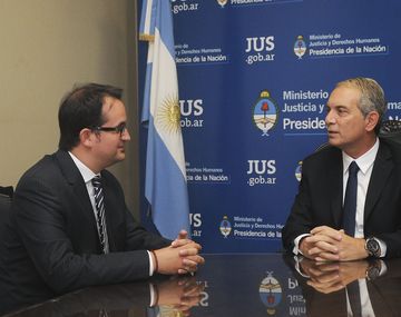 Corte Suprema: Alak recibió a Carlés antes de anunciar su postulación