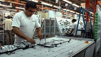 El Gobierno apostará a un sistema de pasantías laborales y un blanqueo laboral El Gobierno apostará a un sistema de pasantías laborales y un blanqueo laboral