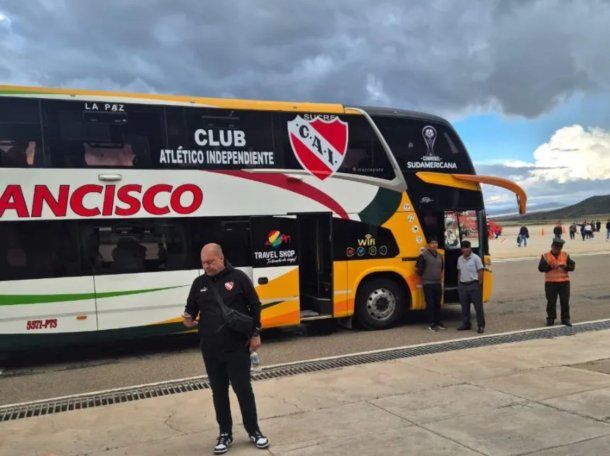 Independiente sigue varado en Bolivia: la niebla complica el regreso a Argentina