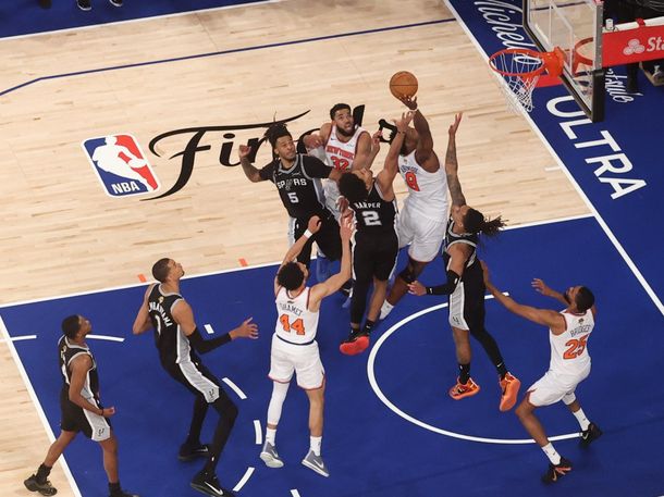 New York Knicks metió una remontada histórica y quedó a un juego del título de la NBA