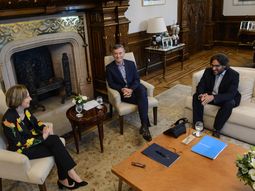 Inés Weinberg de Roca junto con Macri,