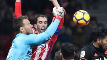 El defensor tuvo que ser reemplazado El defensor tuvo que ser reemplazado