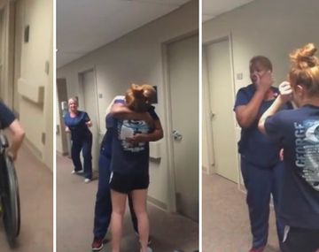 VIDEO: Así reaccionó una enfermera al ver caminar a una paciente