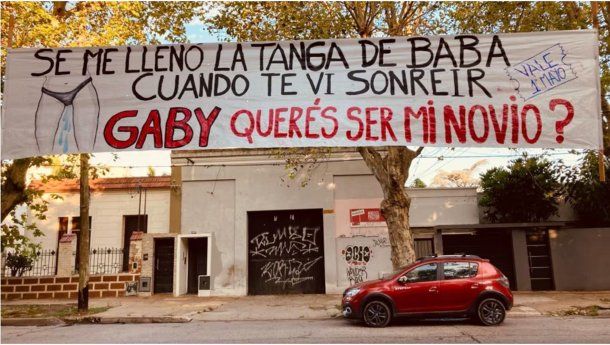 La curiosa propuesta de amor que se hizo viral y terminó bien: Se me llenó la tanga...