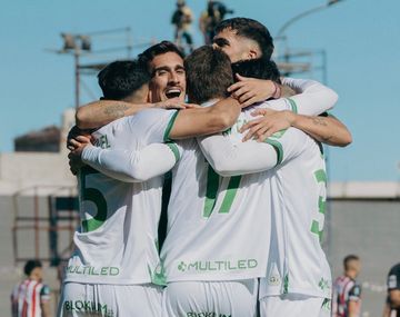 Ni Magis TV ni Pelota Libre: cómo ver EN VIVO Banfield vs. Sarmiento por el Torneo Clausura