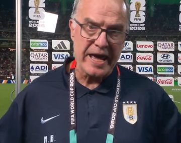 Marcelo Bielsa desencajado tras la eliminación de Uruguay del Mundial 2026