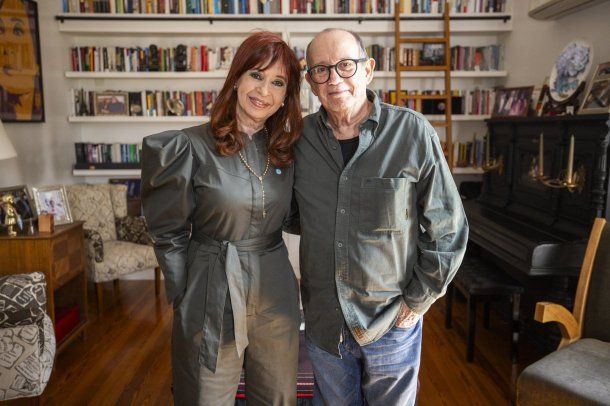 Silvio Rodríguez visitó a Cristina Kirchner.