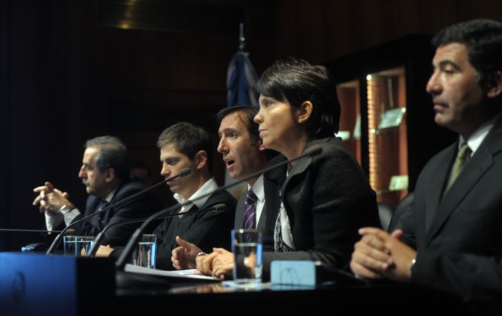 El Gobierno lanzó bonos para el blanqueo de dólares