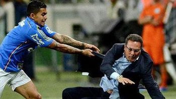 siga siga: el porrazo de un entrenador brasileno siga siga: el porrazo de un entrenador brasileno