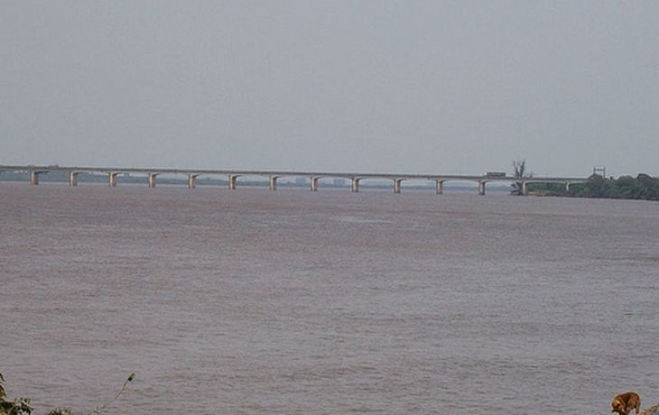 Cierran el puente internacional de Paso de los Libres