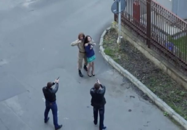 Insólito: soldado confunde rodaje de película con toma de rehenes