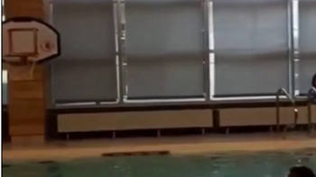 mira la chilena de un jugador del chelsea mira la chilena de un jugador del chelsea