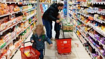 cuanto cuesta criar a un hijo: la canasta de crianza ya supera los $500 mil por mes cuanto cuesta criar a un hijo: la canasta de crianza ya supera los $500 mil por mes
