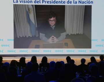 Javier Milei desde París ante el Coloquio de IDEA.