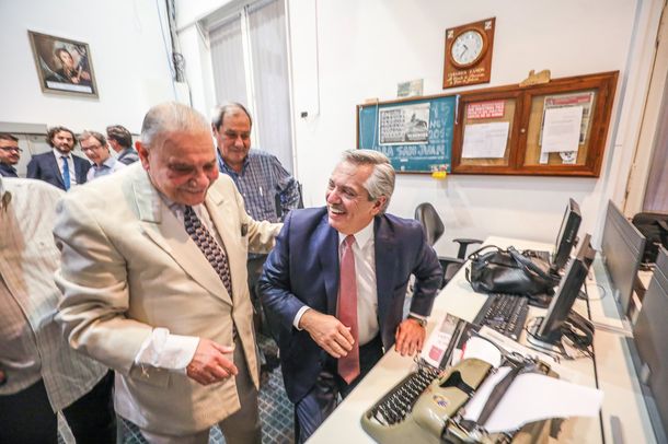 Alberto Fernández saludó a Roberto Di Sandro por sus 90 años