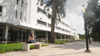 Facultad de Humanidades de la UNLP Facultad de Humanidades de la UNLP
