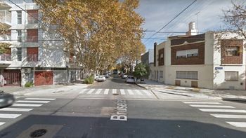 delincuentes se llevaron un perro de raza durante una entradera en versalles delincuentes se llevaron un perro de raza durante una entradera en versalles