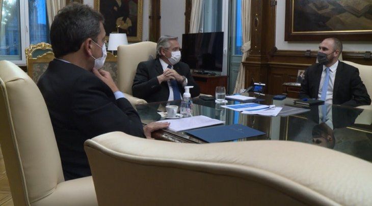 Alberto Fernández recibe a Massa y Guzmán en Olivos tras el rechazo de la oposición al Presupuesto