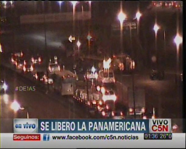 Por el vuelco de un camión, se registraron demoras en Panamericana