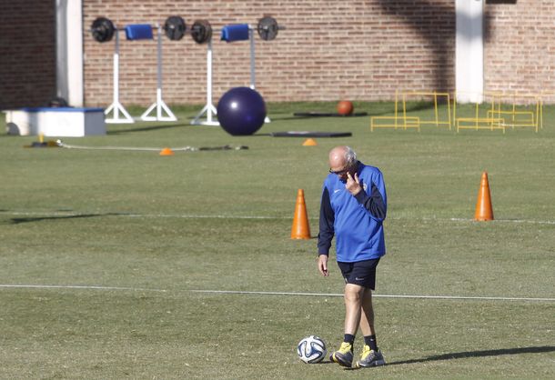 ¿Juega al misterio? Bianchi cerró las puertas de Boca hasta el Superclásico