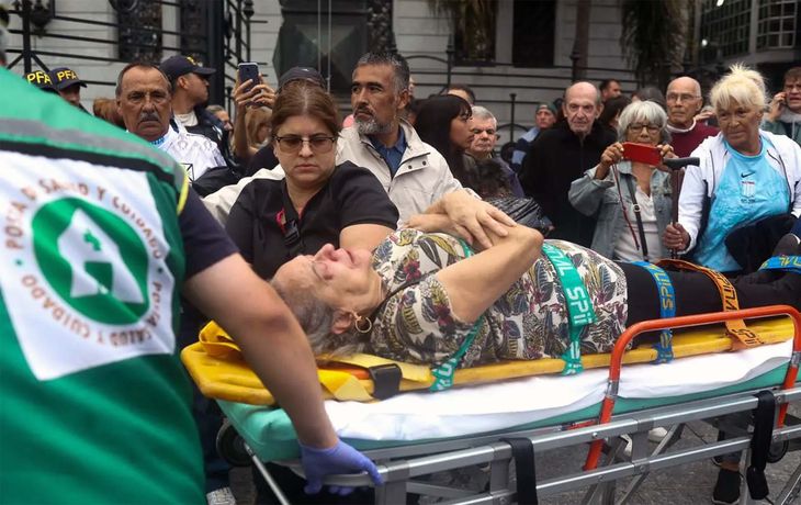 Represión libertaria: la jubilada golpeada por la policía denunció a Bullrich