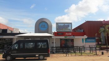 clausuraron tres conocidas discos de la costa clausuraron tres conocidas discos de la costa