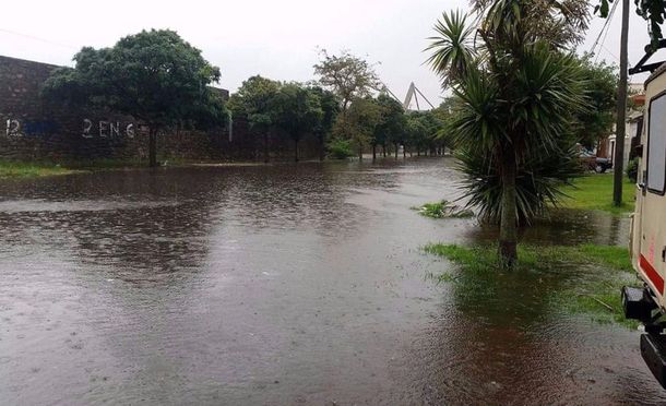 Las impactantes imágenes del  fuerte temporal en Mar del Plata