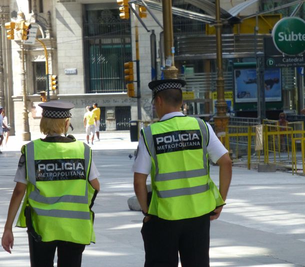 Apelan fallo que permite a la Policía pedir documentos en la vía pública