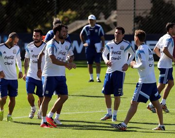 Instalan pantallas gigantes en plazas de la Provincia para ver a la Selección