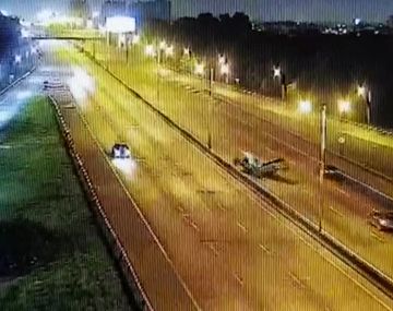 Una camioneta en contramano ocasionó un tremendo choque en la General Paz