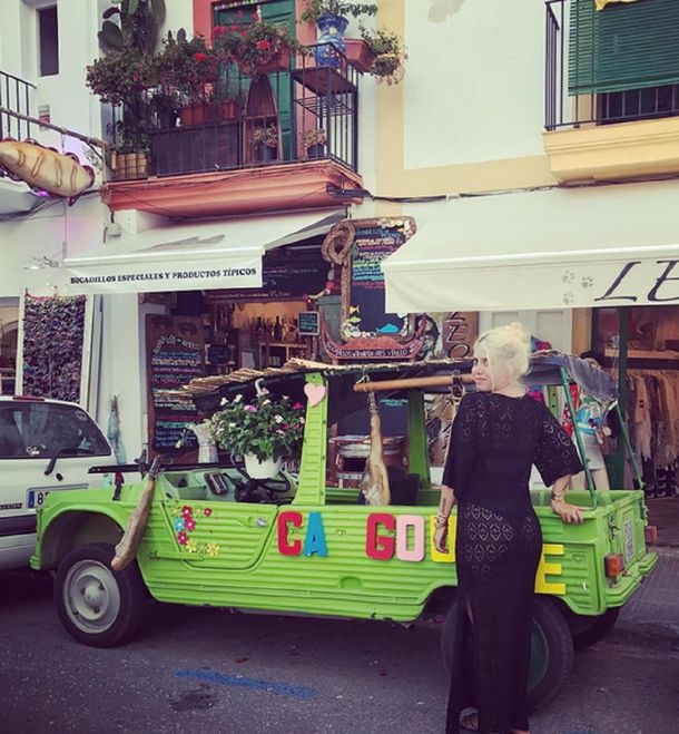 El álbum hot de Wanda Nara en Ibiza