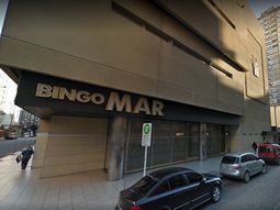 Este es el bingo donde la mujer agredió al policía