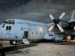 argentina envia un avion hercules a bolivia para brindar ayuda humanitaria argentina envia un avion hercules a bolivia para brindar ayuda humanitaria